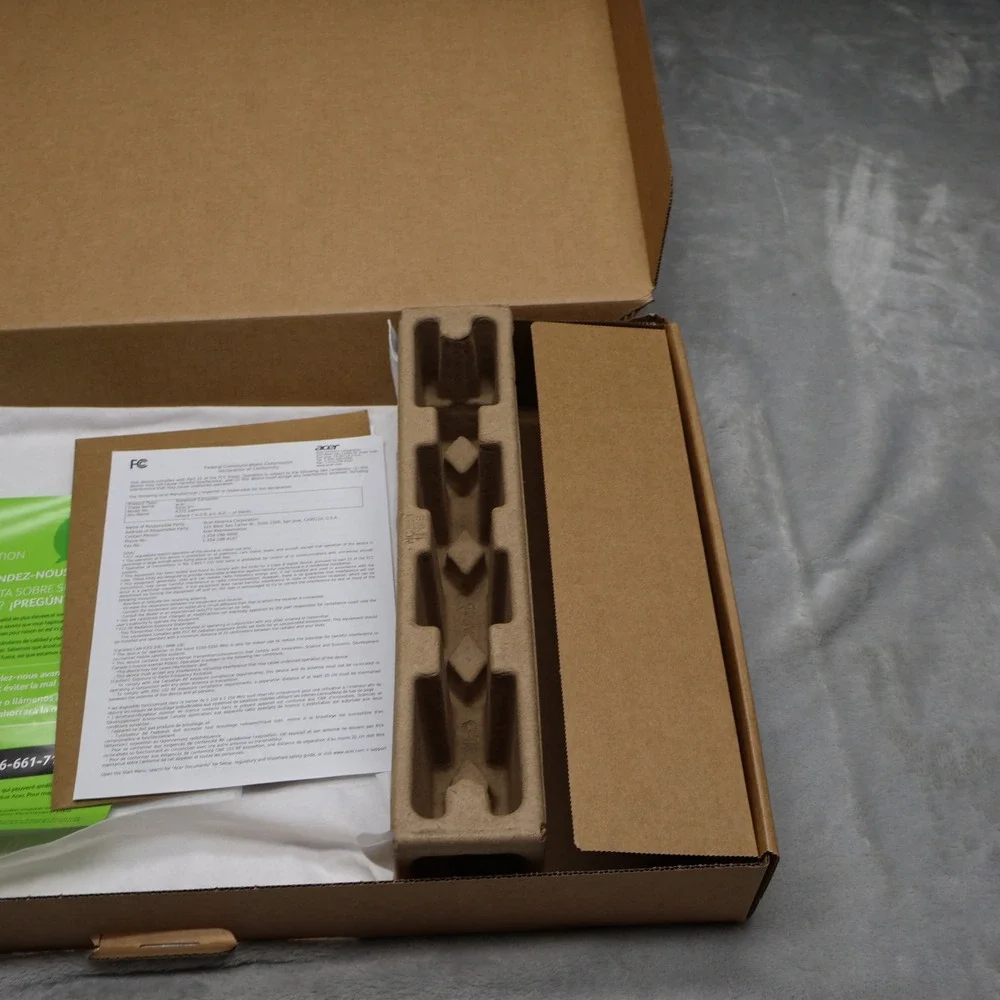 Acer‎ Aspire 3 Retail Box Laptop Structural Supports Setup Guide Box Only